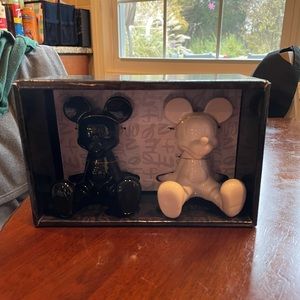 Disney Mickey black and white salt and pepper shakers